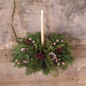 Centerpiece (20" w/one candle)